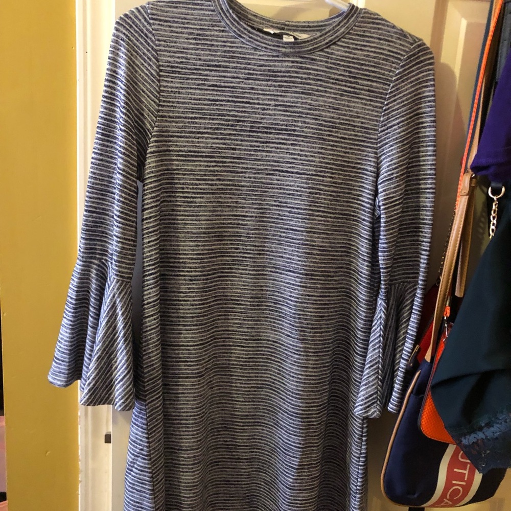 Dress - Picture 4 of 5